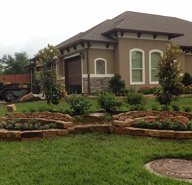 Need a Strong & Stylish Fence? Book Your Iron Fence Installation Now