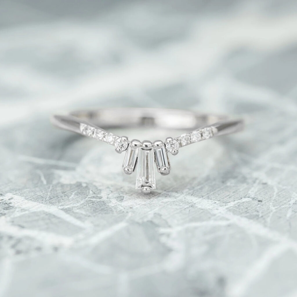 Baguette Engagement Rings: The Elegant Minimalist Trend Taking Over Modern Bridal Jewelry