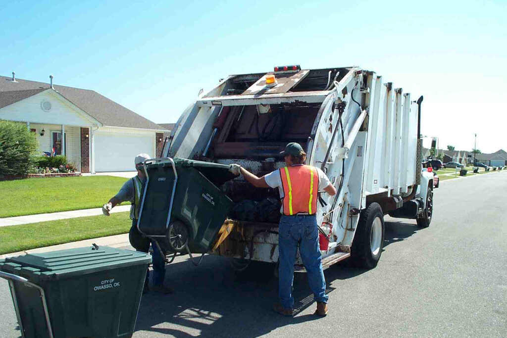 Trash Cleanout Services: A Smart Solution for a Cleaner Space