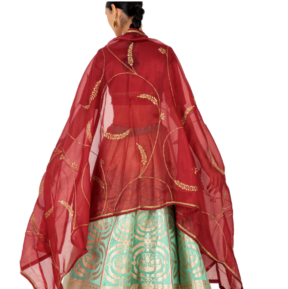 Dupatta for Lehenga Online: A Complete Guide to Choosing the Right Ethnic Layer