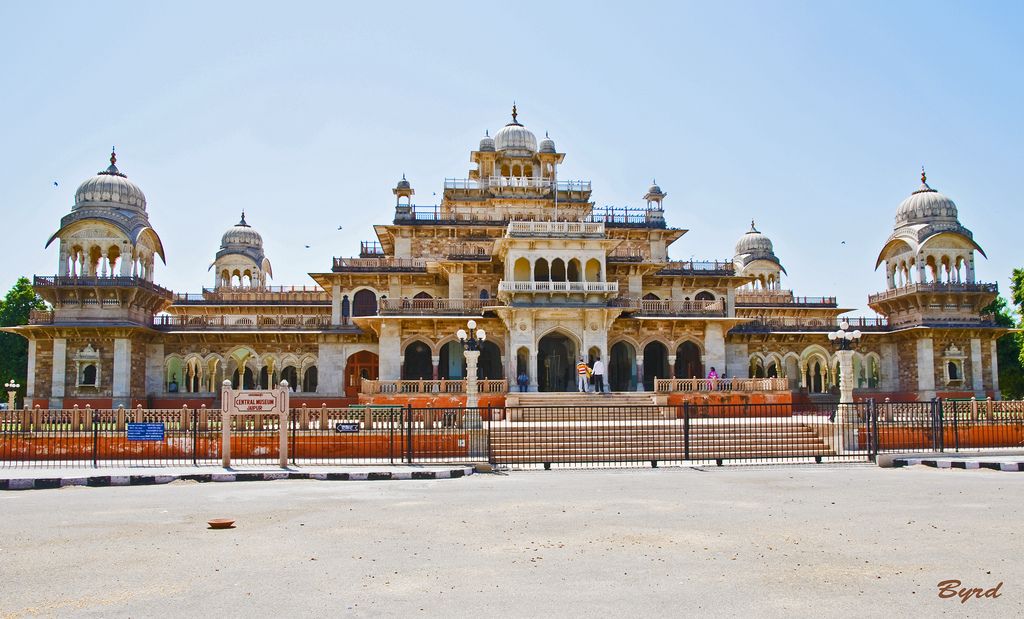 Luxury India Tour Rajasthan – Experience Royal Heritage with the Best Rajasthan Tour Package