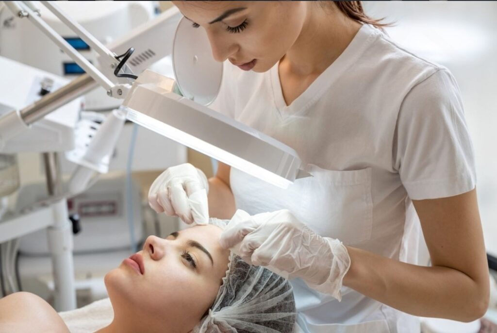 Acne Scars vs. Hyperpigmentation: What’s Really on Your Face?