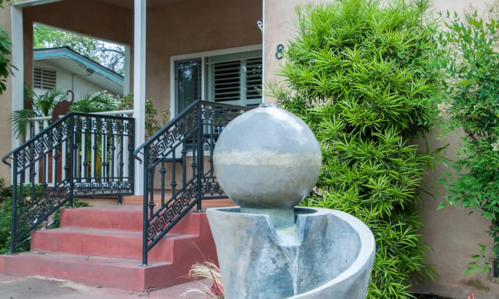 What to Look for in a Furnished Rental for Corporate or Relocation Stays