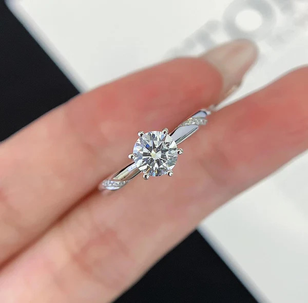 Budget Jewelry Gifts That Feel Special Without Spending Too Much