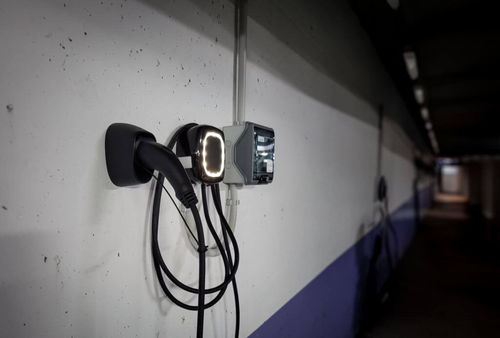 Best Rated Electrician in Coquitlam: EV Charger, Lighting Installation, and Emergency Electrician Services in Coquitlam