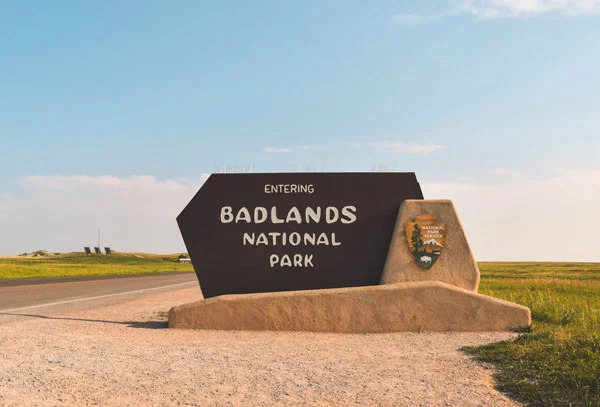 Why Monument Signs Remain Essential for Commercial Properties in Flower Mound