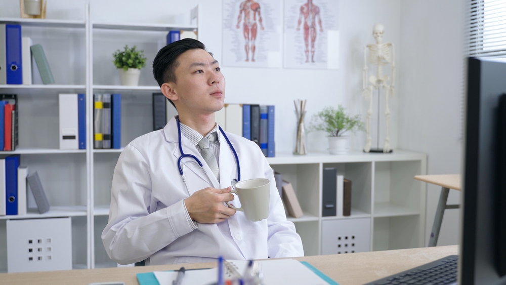 How a Korean Doctor in Broward County Detects Silent Health Conditions Early