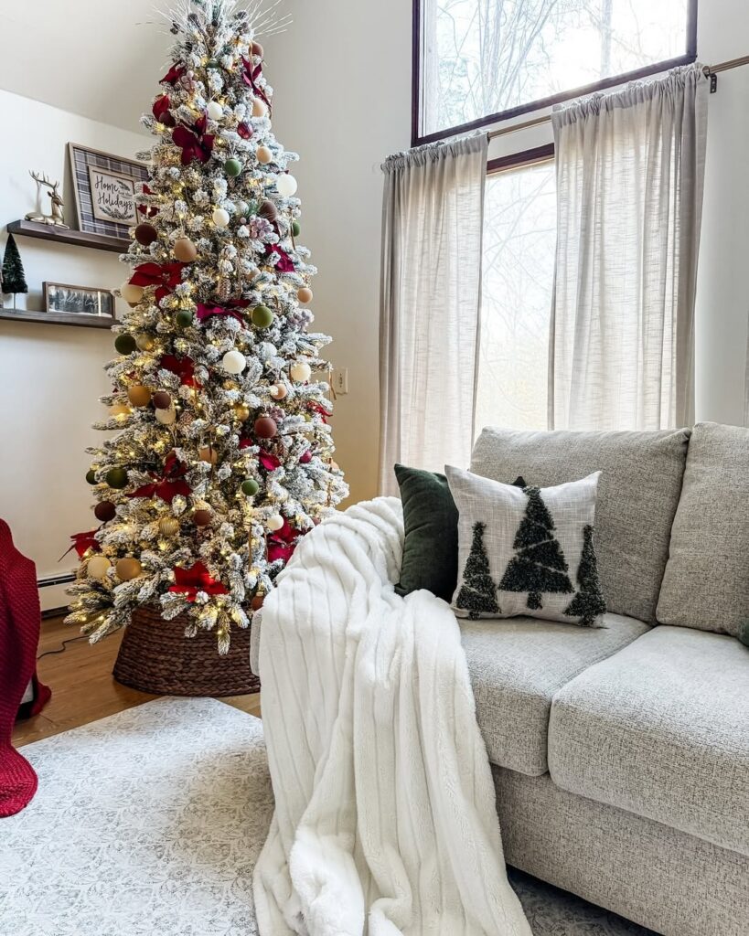 Cotton Curtain: A Practical and Stylish Choice for Outdoor Curtains
