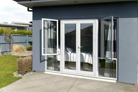 Aluminium Doors in Pakistan: A Modern and Durable Choice for Homes and Businesses