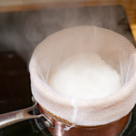 Benefits of Using a Bamboo Sticky Rice Container in Your Kitchen