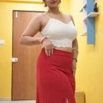 Find your lovely mate belonging to an independent escort service in Kolkata in a night bathed with romantic moonlight