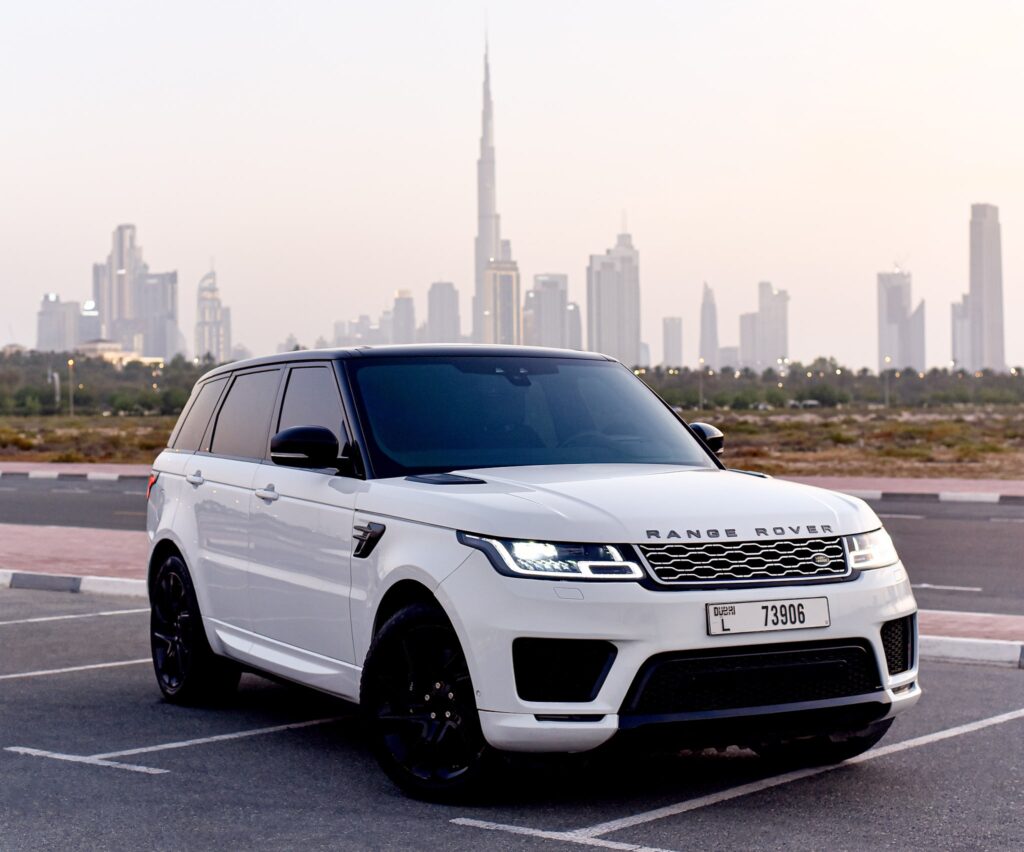 Range Rover Rental Price in Dubai: What You Need to Know Before Booking