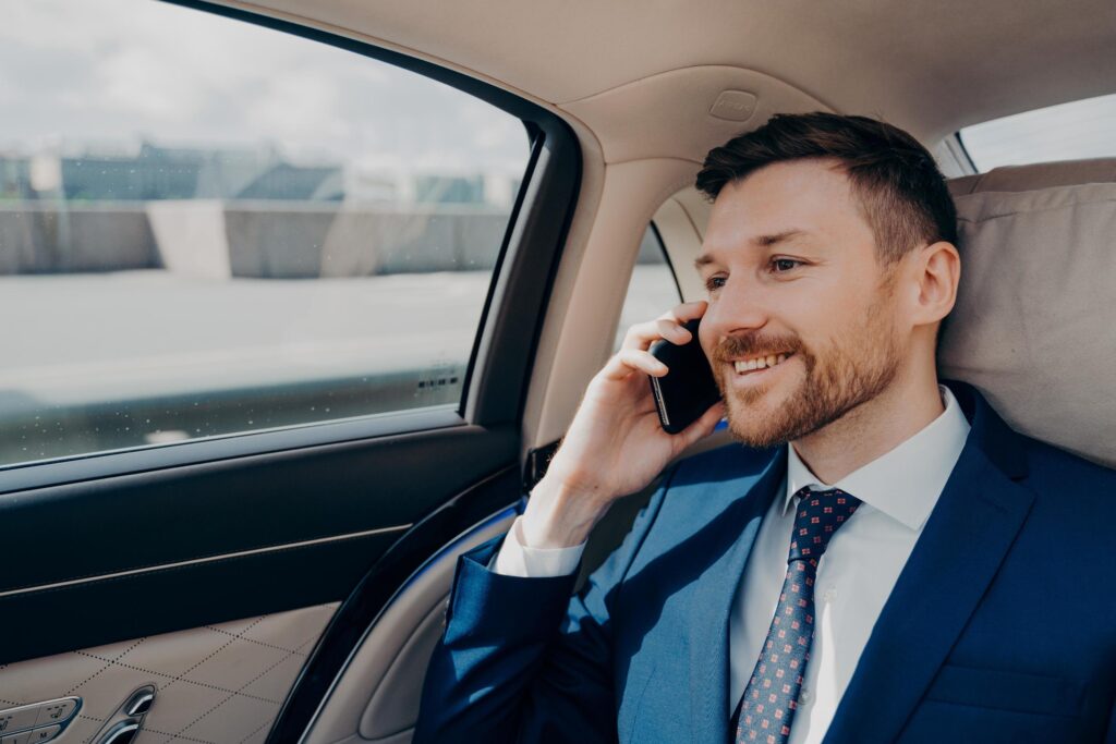 Reliable Croydon Minicabs / Airport Taxi – Fast & Affordable Transfers