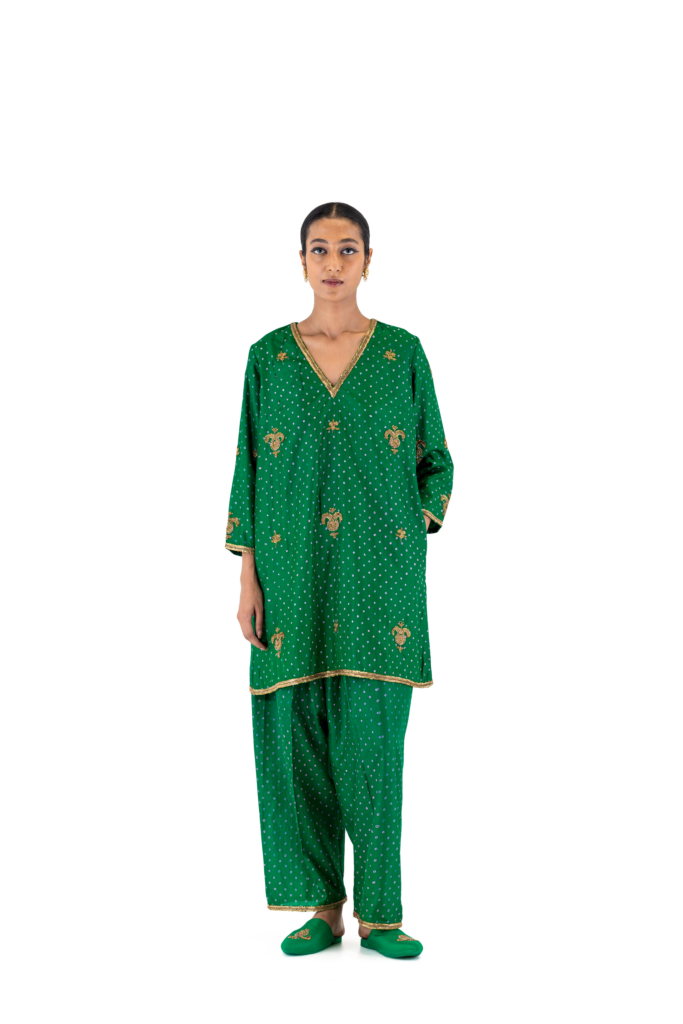 Summer Collection Essentials: A Complete Guide to Choosing Handloom Sarees