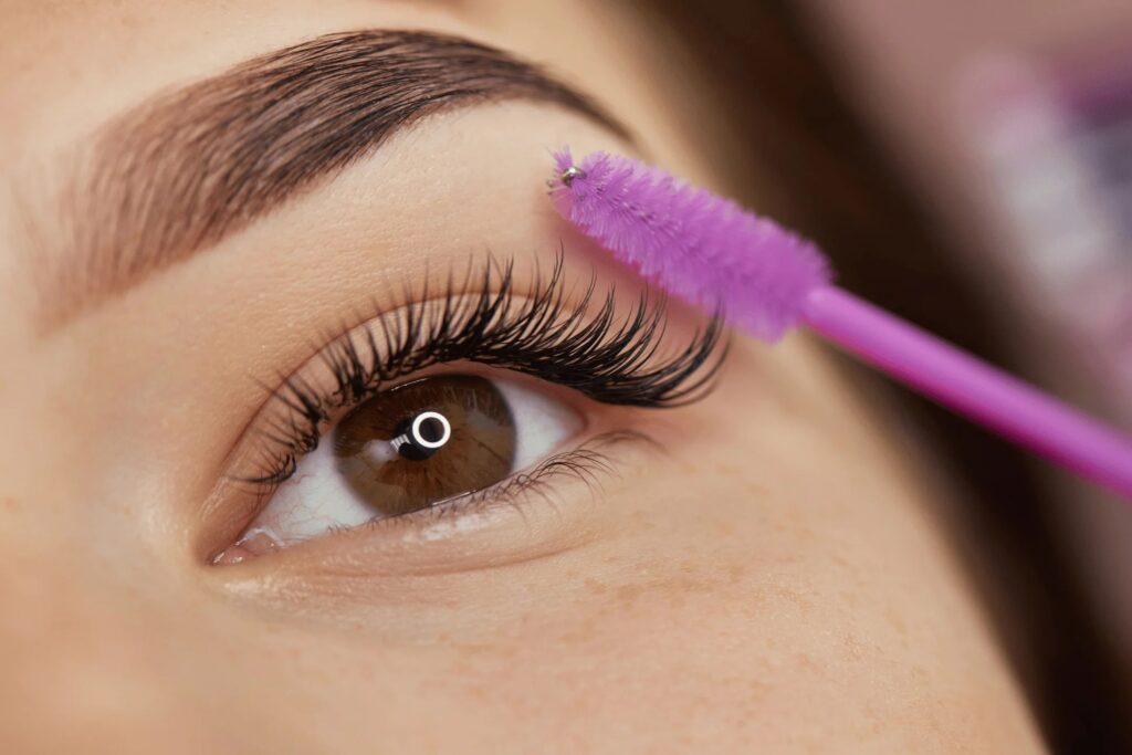 Precision-Based Methods Behind Successful Eyelash Restoration