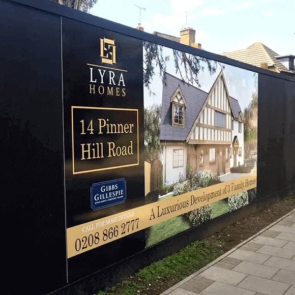 The Role of Large Format Foamex in Outdoor Hoarding Displays