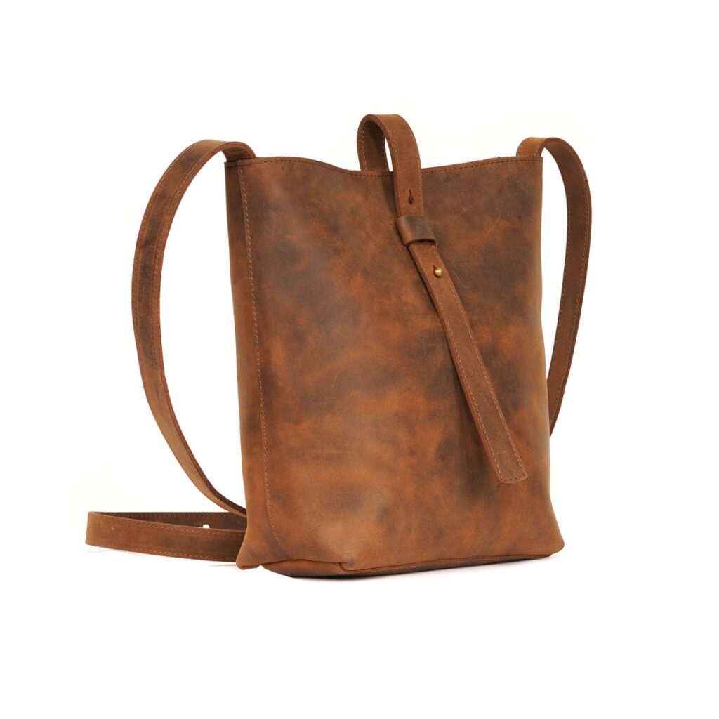 What Nobody Tells You About Buying a Women’s Leather Tote Bag