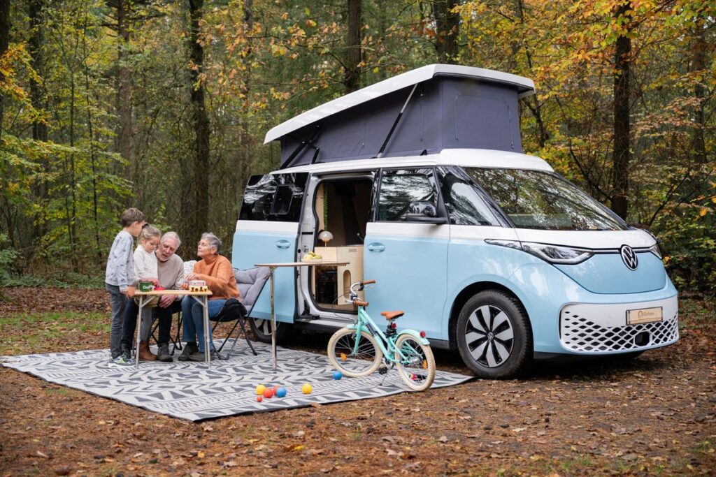 Best Small Campervans for Hire in the UK – Compare Features, Prices & Comfort