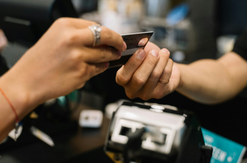 Why Families With High Credit Card Debt Choose to Avoid Debt Settlement Programs in 2026