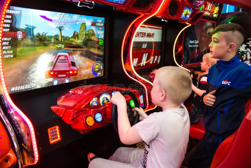 Arcade Game Machines vs. Traditional Toys: Which Offers More Engagement?