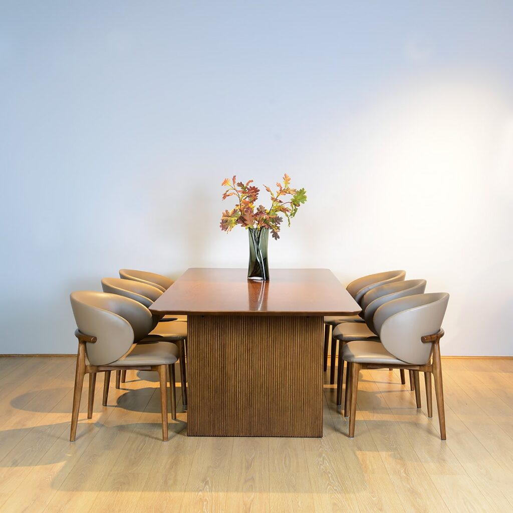 Why an Oak Dining Table Australia Loves Is a Worthwhile Investment