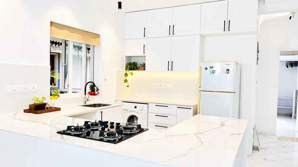 PU Modular Kitchen Cabinets Manufacturers for Premium Kitchen Interiors