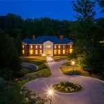 Why Are More Buyers Choosing Buildable Lots in Johns Creek, GA Over Existing Properties?