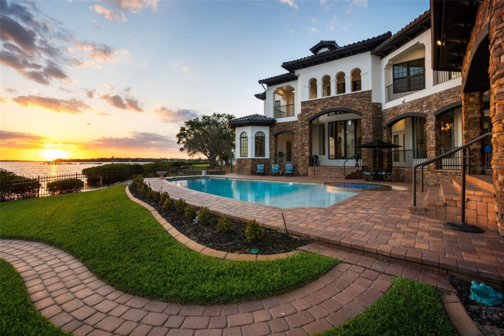 Top Features Buyers Should Look for in Homes for Sale in Palmetto, FL