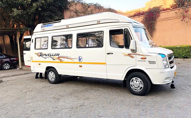 Tempo Traveller Delhi to Manali – The Perfect Way to Enjoy a Comfortable Mountain Journey