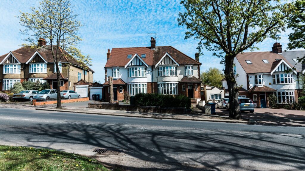 Why Homeowners Prefer Tarmac Driveways Llanelli?