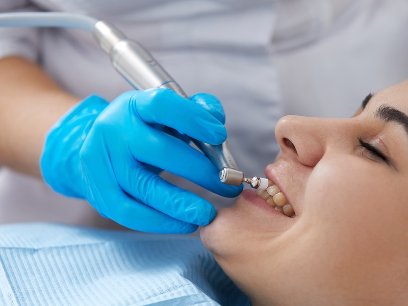 How to Know If You Need Teeth Cleaning in Navi Mumbai