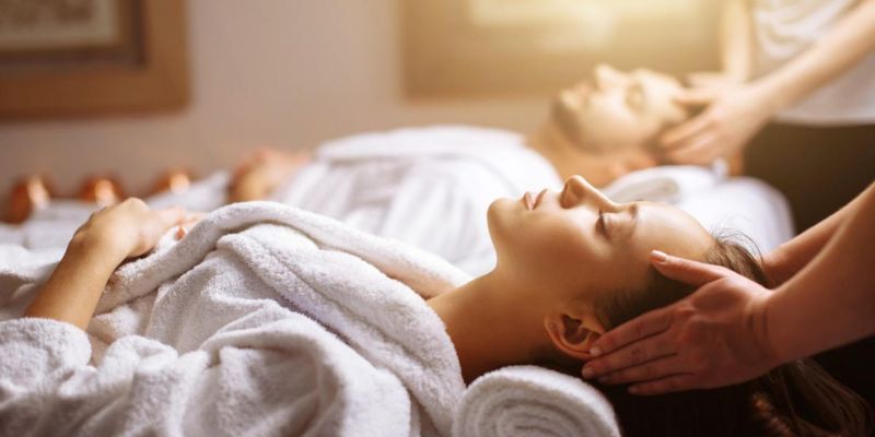 How Does Couple Massage Support Better Quality Time in Relationships?