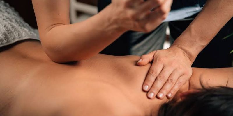 How Deep Tissue Massage Helps Release Muscle Tension and Body Stiffness