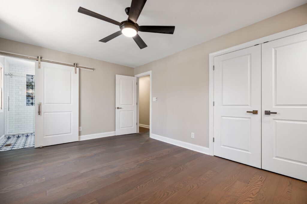 How Can Experienced Home Renovation Contractors Simplify Complex Projects?