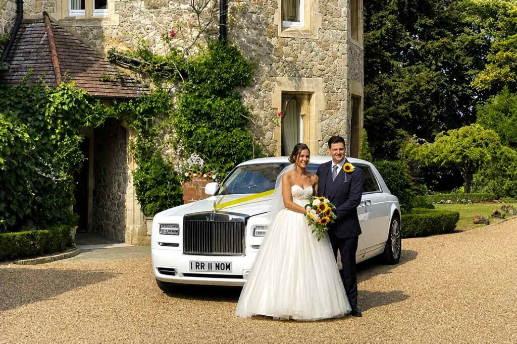 Wedding Car Hire: The Perfect Way to Arrive on Your Special Day