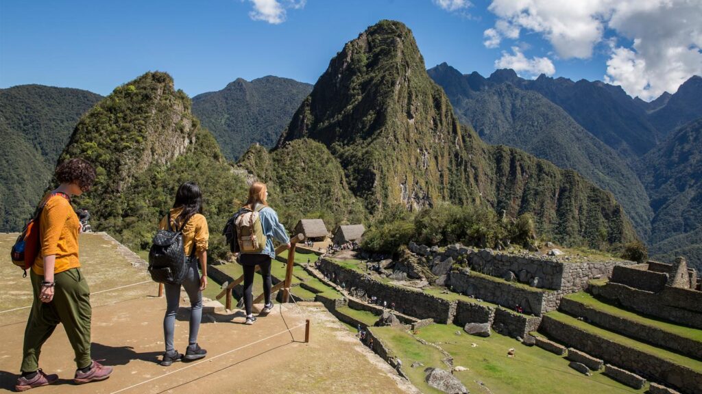 Why Choose an Inca Trail Booking Agency for Your Peru Adventure