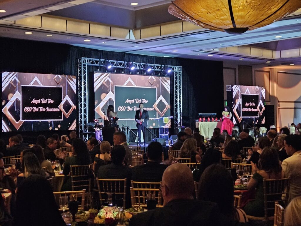 What Should You Expect When Planning Live Music with Corporate DJ services in Miami for Exclusive Events?