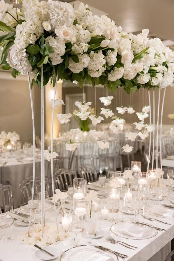 Luxury Wedding Floral Arrangements That Make a Grand Entrance