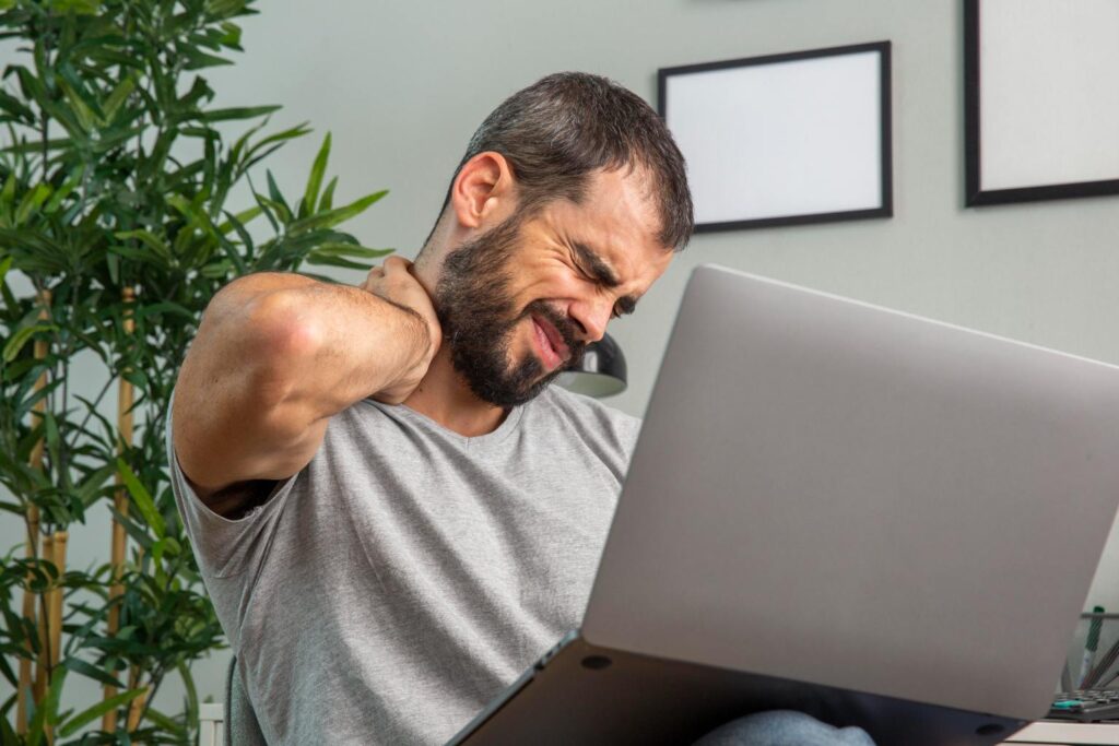 Neck Pain in Office Workers: Causes, Symptoms, Prevention, and Effective Treatment