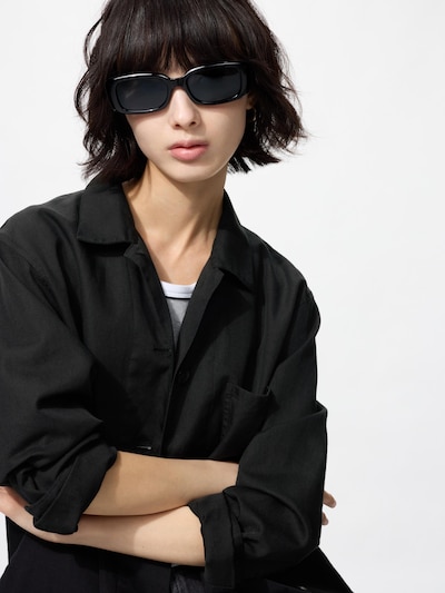 Essential Bags and Sunglasses for Everyday Japanese Simplicity