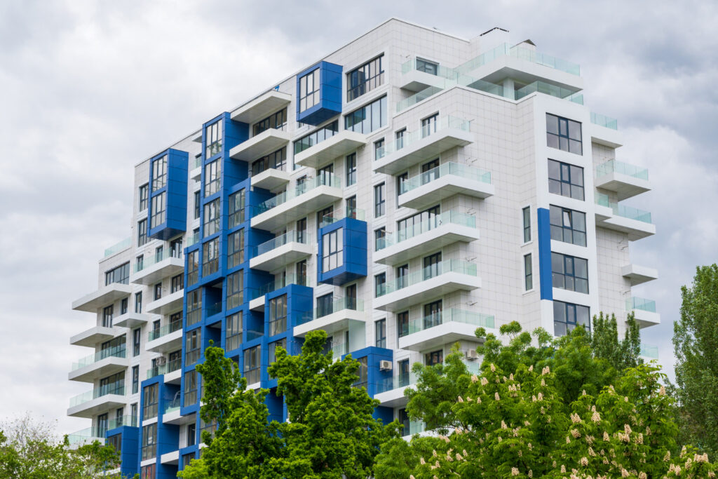 Hidden Advantages of Investing in Ready-to-Move Residential Projects