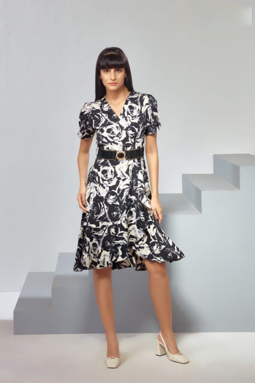 The Western Midi Dress: Empowering Indian Women with Style and Comfort