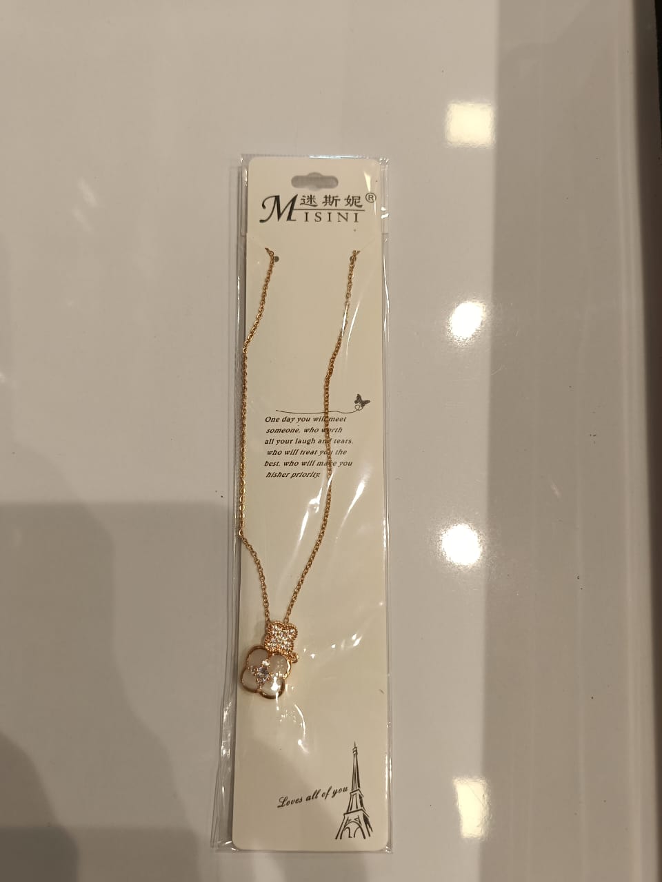 The Perfect Gift: How a Chain and Pendant Set Solved Priya’s Dilemma