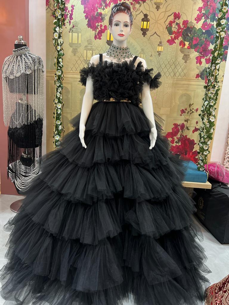 Step into Elegance: Renting Doll Gowns for Unforgettable Moments