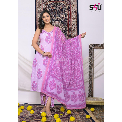 Embrace Tradition and Style: The Perfect Suit for Every Girl’s Special Occasion