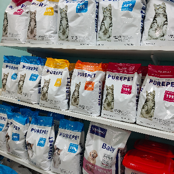 Nourish Your Cat's Life: Why Pure Pet Cat Food is Every Indian Pet Parent's Choice