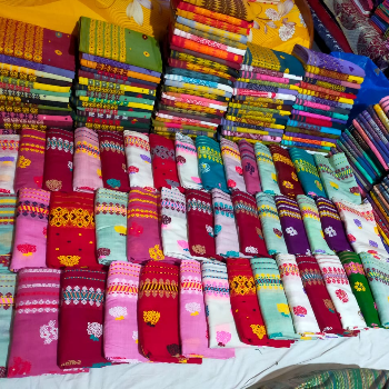 Embrace Tradition with Nuni Cotton Mekhla Chaddor: A Comfort Like No Other