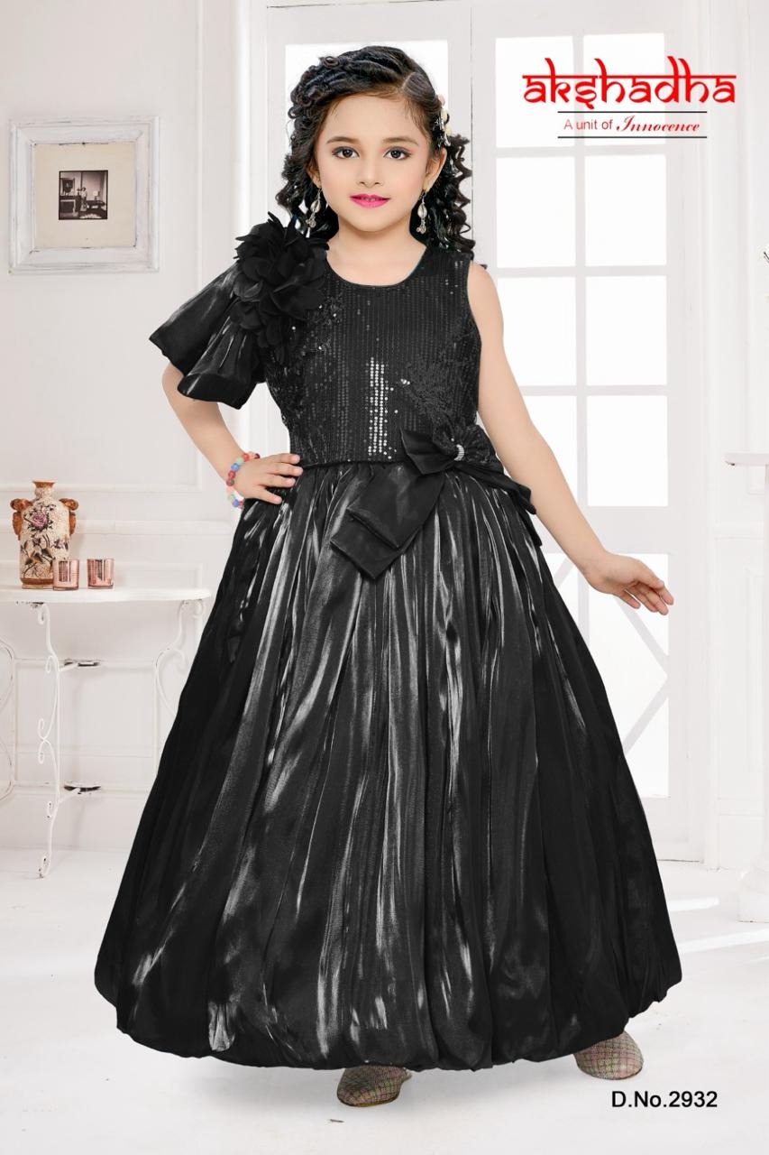 Revamp Your Style: Kavya's Journey to Confidence with the Perfect Gown