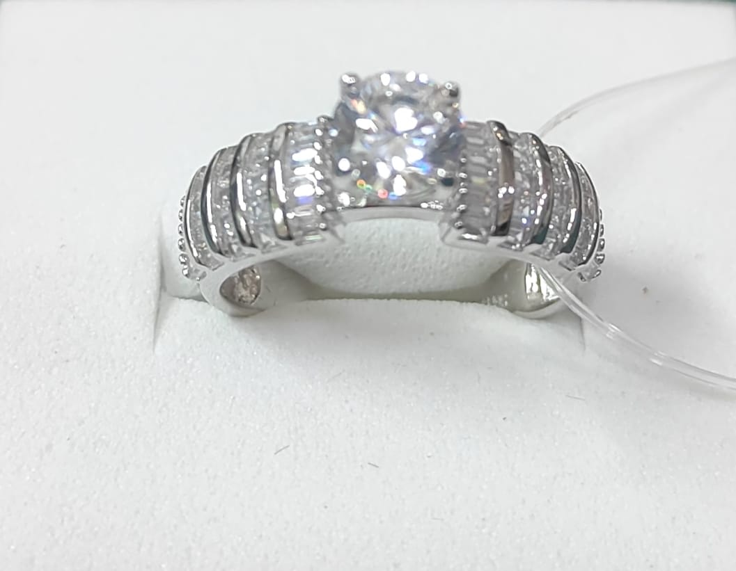 The Silver Lining: How Meera Found Confidence in an Elegant 925 Sterling Silver Ring