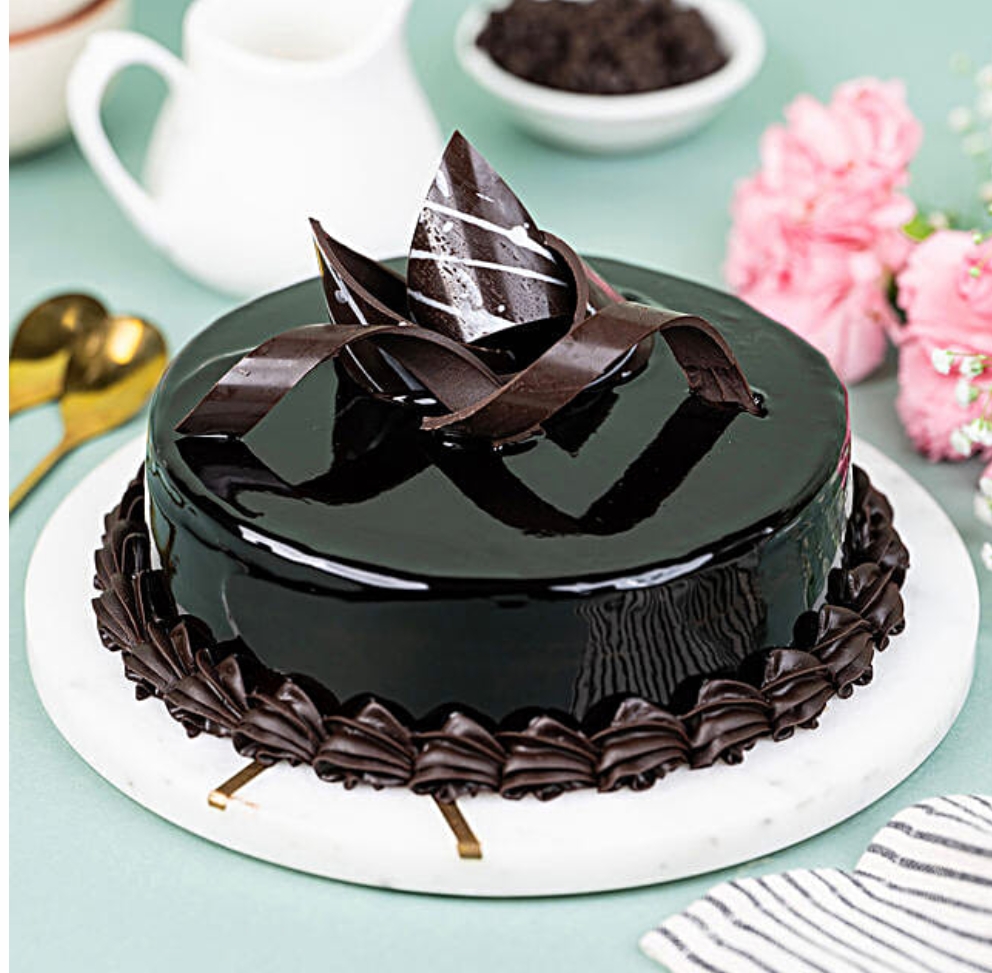 A Slice of Happiness: How a 500gm Cake Transforms Celebrations